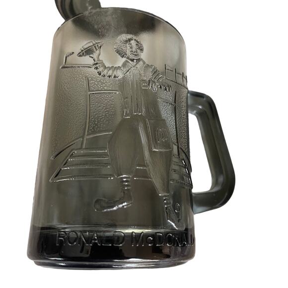 Vintage 1970s McDonalds Gray Glass Collectible Mug Lot Flintstone - Picture 6 of 8